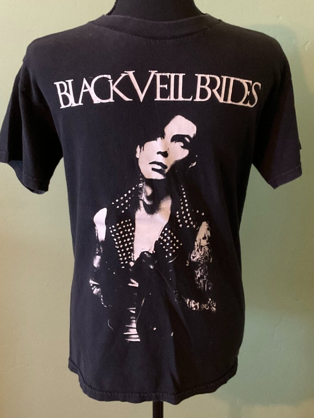 Black Veil Brides Photo Logo size Sm Black Shirt Rock Band Tour T-Shirt preowned